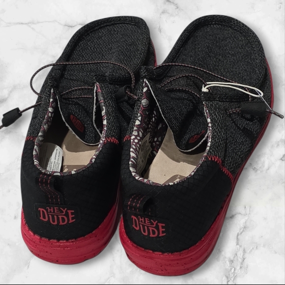 Hey Dude Mens Black and Red Slip On Shoes Size 12 Medium - Picture 4 of 7